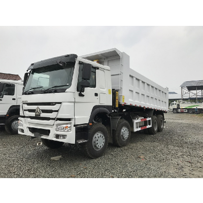 SINOTRUK HOWO 8X4 420hp Dump Truck