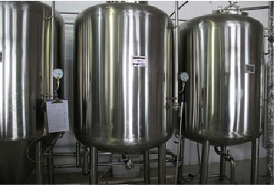 Home brewed beer equipment