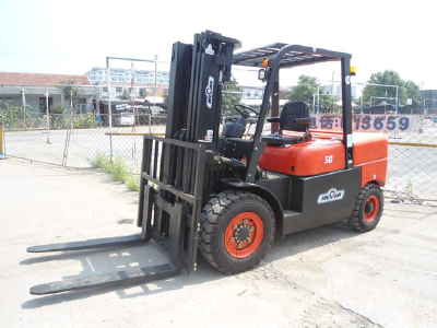 CPCD50F Diesel Powered Forklift Truck