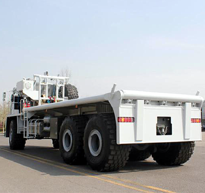 SINOTRUK Heavy Tractor 180ton