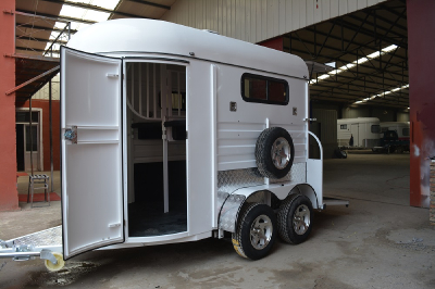 2hsl 2 horse straight load standard horse float