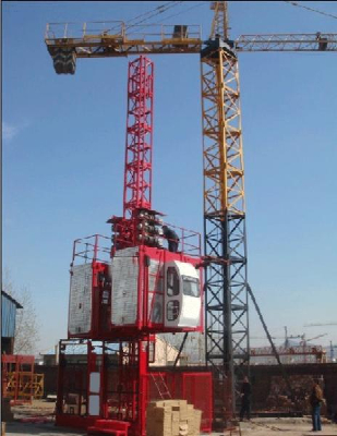 SC100/100 Construction Lifter in Korea