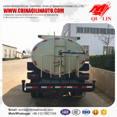 Water bowser sprinkler tank truck with water spray system 