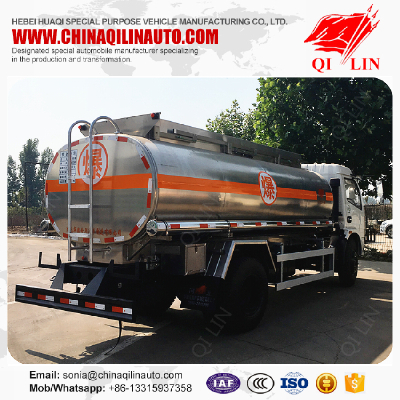 Dongfeng 4*2 petroleum refuel tank truck with rear ladder