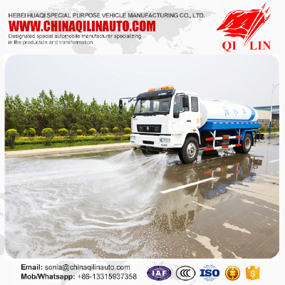 China famous brand water sprinkling truck with water pump