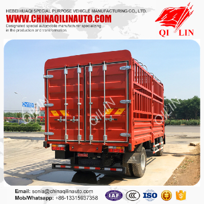 Low price 4*2 150hp side door open truck