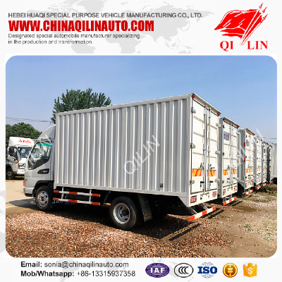 Box shape 5 ton truck for bulk cargo transport