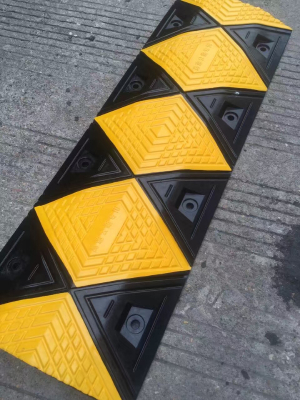 The Cheapest PE plastic speed humps and bumps