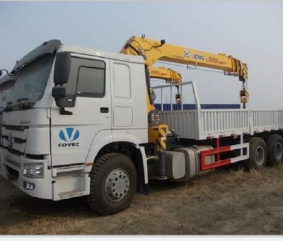 telescopic truck mounted crane/truck with crane