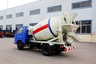 Hot sale small 2cbm concrete mixer truck