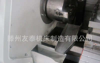 Hydraulic pipe joint automatic up-down material supply CNC lathe