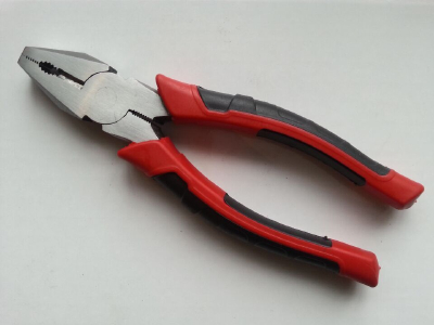 XL4008 Pliers