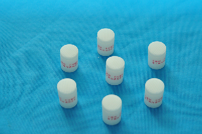 Medicinal solid polyethylene bottle silica gel desiccant