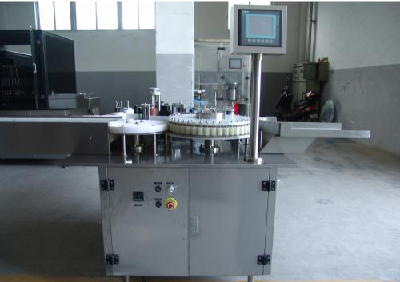 Compass type ampoule labeling machine