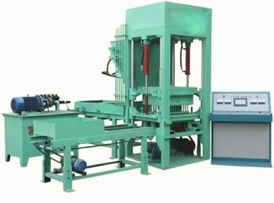 Steel bar wrapping machine