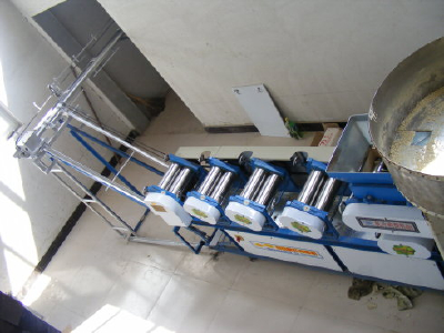 China noodles making machine / pasta machine
