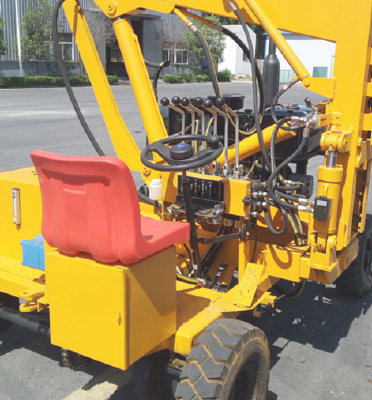 The supply of hammer rotary hydraulic piling machine for highway guardrail