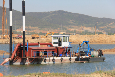 The small cutter suction dredger