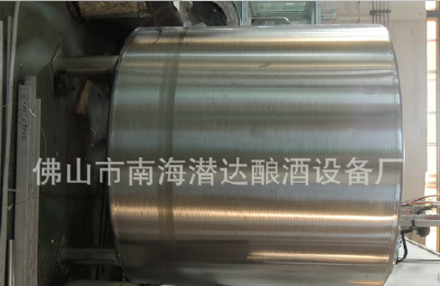 Storage wine fermentation tank