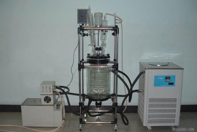 Semi-automatic horizontal sterilization pot