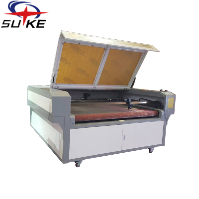 Auto feeding laser engraving machine for fabric and leather