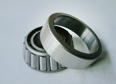 Tapered roller bearing HM212047A/11