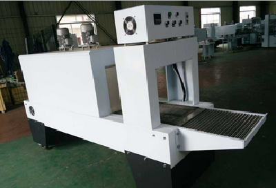 Beer and beverage packaging machine