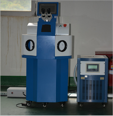 Ultrasonic welding machine