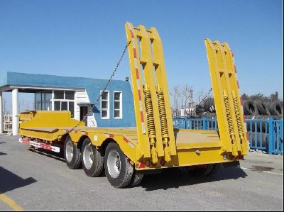 Skeletal container semitrailer