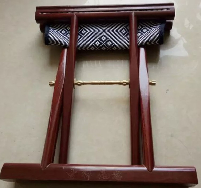 Qu Qing Ming Weifang mahogany inlay silver Mazar Mazar fishing stoolstool changing his shoes bench wood high-end business gifts