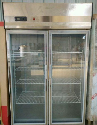 Beverage filling machine