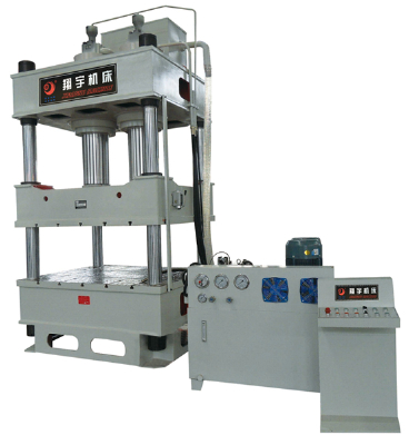 Four column hydraulic machine