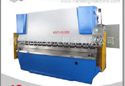 Hydraulic bending machine