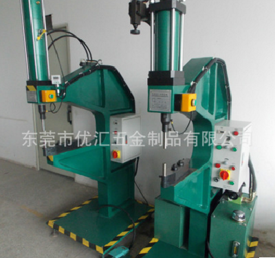 Laser positioning pressure riveting machine