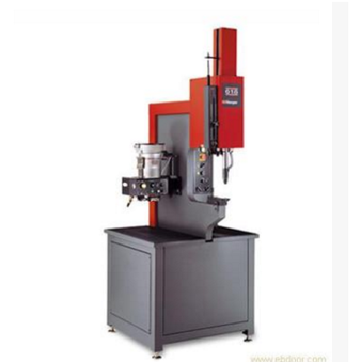 Pressure riveting machine