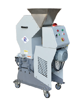 Slow-speed granulator