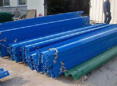 Double wave barrier plate