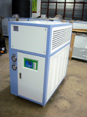 Cold and hot cold water machine