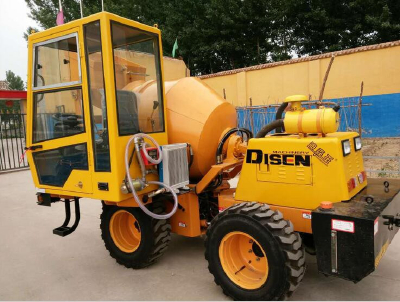 Self propelled concrete truck mixer