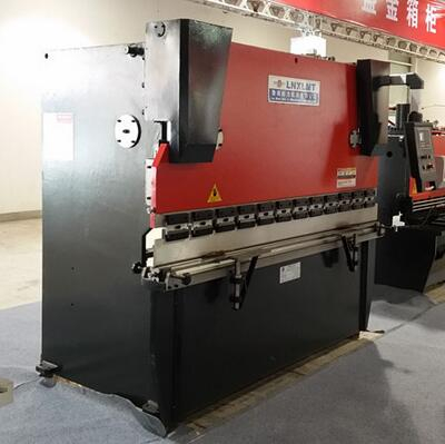 High mechanical strength bending machine