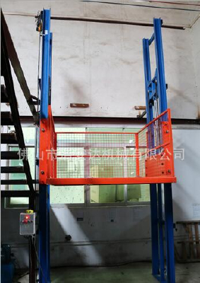 Fixed rail lift elevator plant