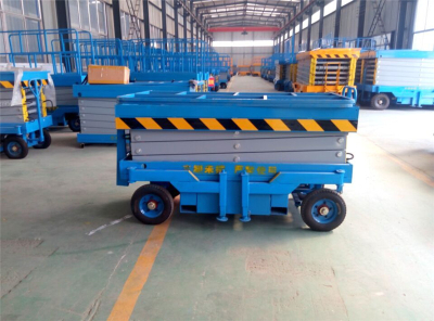 Mobile scissor lifts