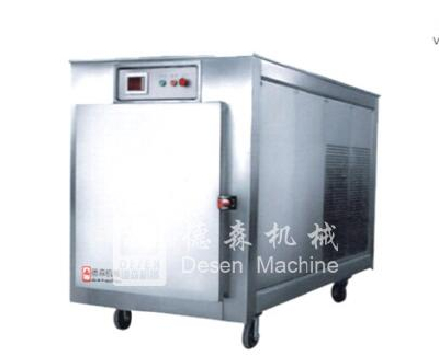 Vacuum cooling machine