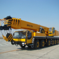 110 ton telescopic truck crane with good quality