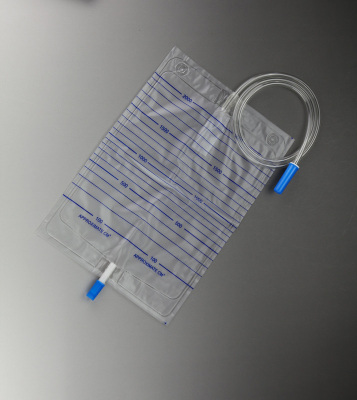 Disposable drainage bag