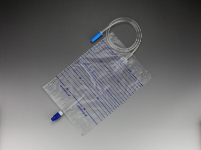 Disposable drainage bag