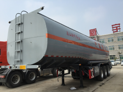 3 Axis fuel/oil transportation truck semi trailer