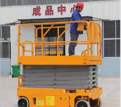 Self-propelled hydraulic scissor liftsSelf-propelled hydraulic scissor lifts