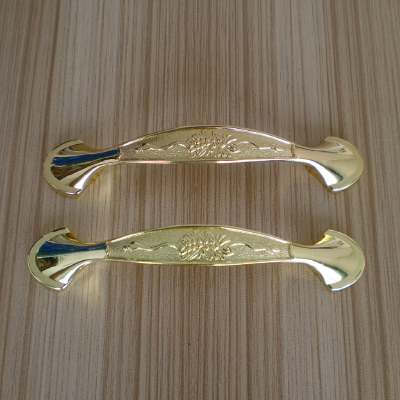 Zinc alloy handle