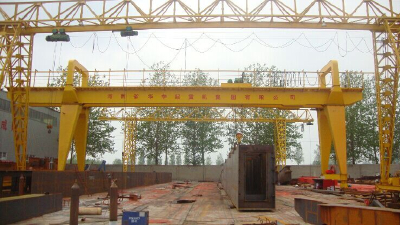 Portal crane